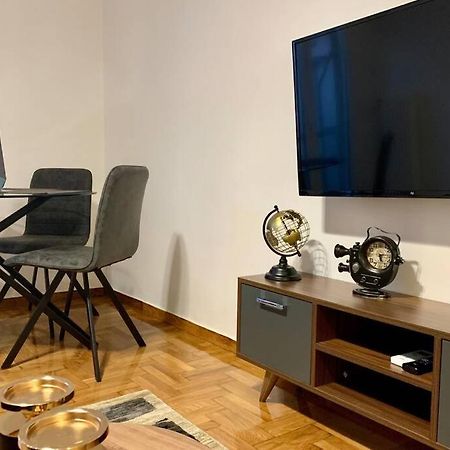 Kallimarmaro 2-Bedroom Apartment Атина Екстериор снимка