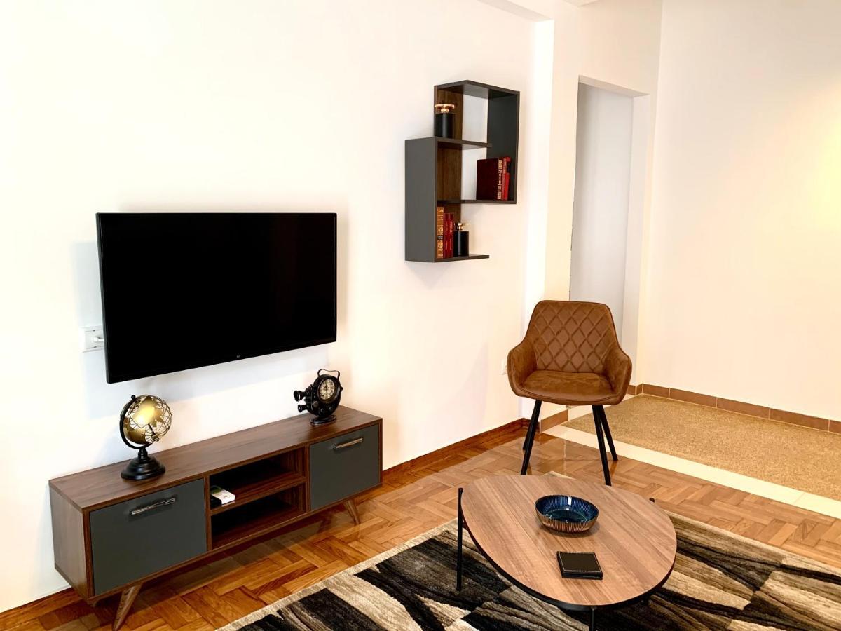 Kallimarmaro 2-Bedroom Apartment Атина Екстериор снимка